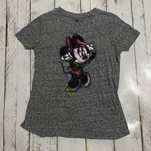 Juniors Minnie Mouse shirt with vibrant colors xs